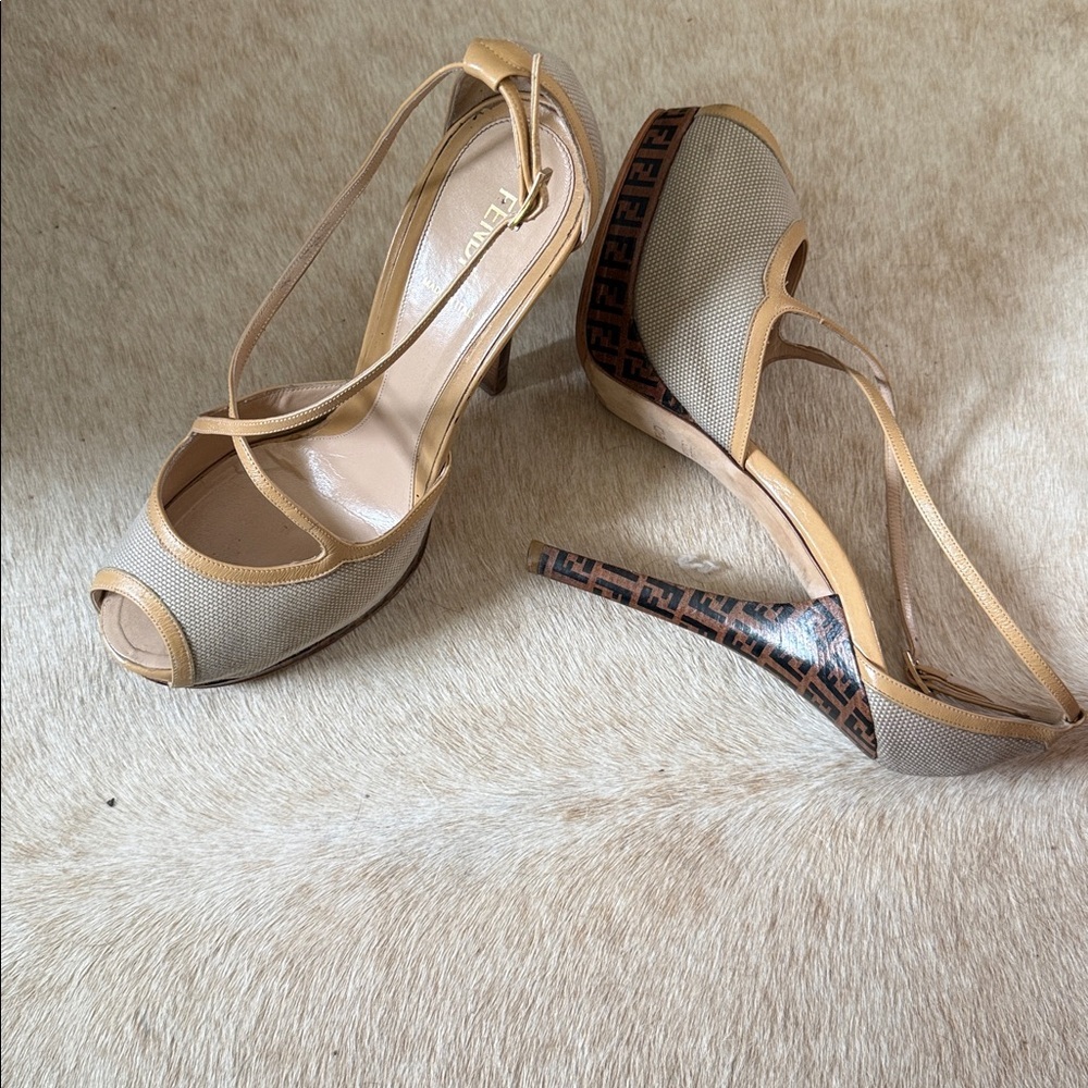 Fendi Beige Zucca Strappy Platform Peep-Toe Heels with FF Logo Platform - Picture 4 of 13